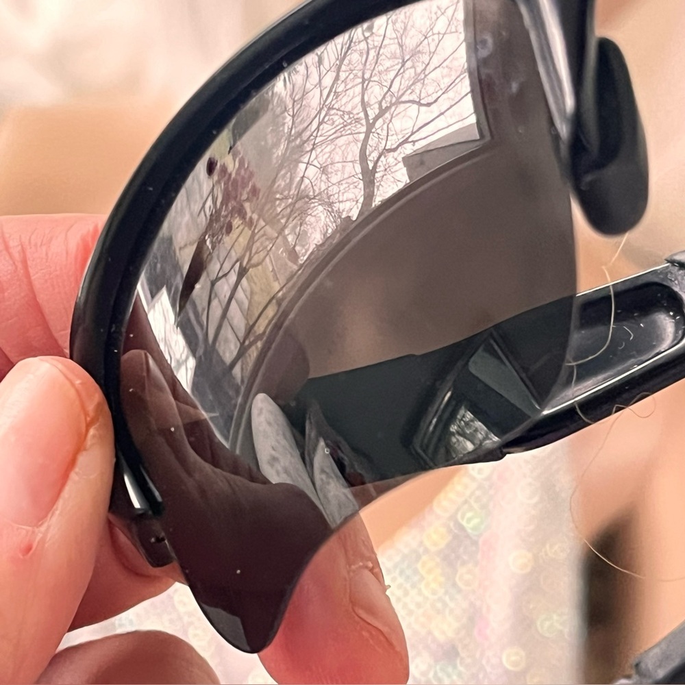 Oakley Black Rectangular Glasses Bold Design - image 4